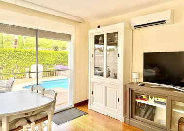 levante-properties-baron-villa-living-dining-