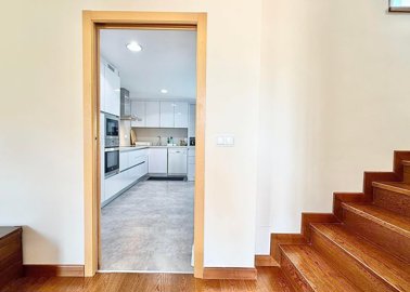 levante-properties-baron-villa-kitchen-modern