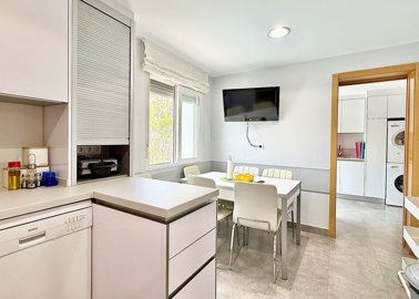 levante-properties-baron-villa-kitchen-modern