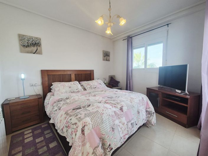 Image No.13-2 Bed Townhouse for sale