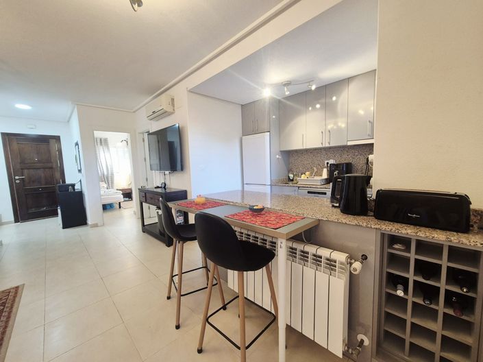 Image No.7-2 Bed Townhouse for sale