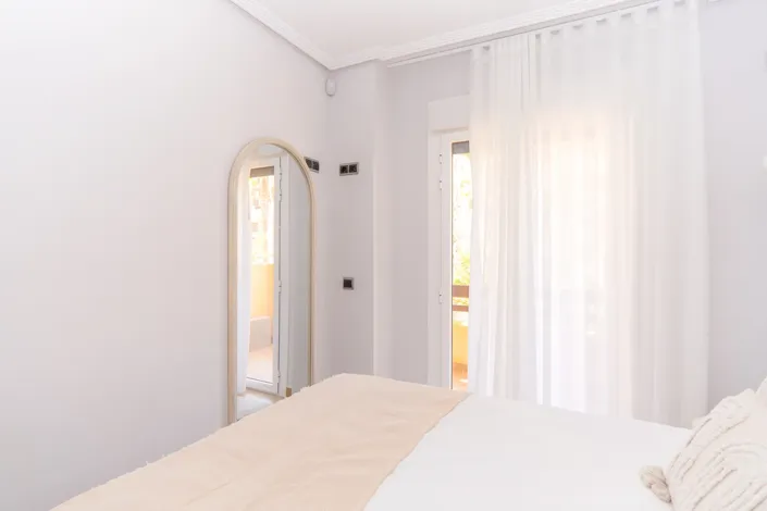 Image No.17-1 Bed Apartment for sale