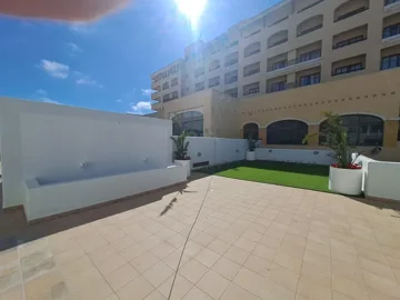 52973127-cfachada22-3