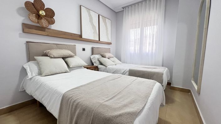 Image No.14-2 Bed Apartment for sale