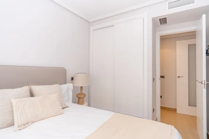 Image No.16-2 Bed Apartment for sale