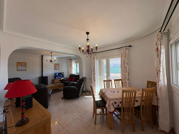 Image No.10-3 Bed Villa / Detached for sale