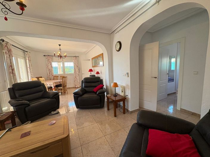 Image No.5-3 Bed Villa / Detached for sale