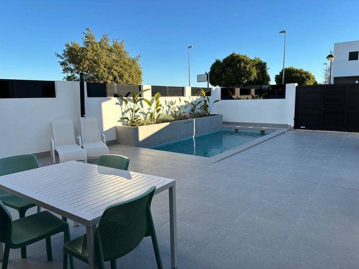 Image No.14-Villa / Détaché de 3 chambres à vendre à Roldan