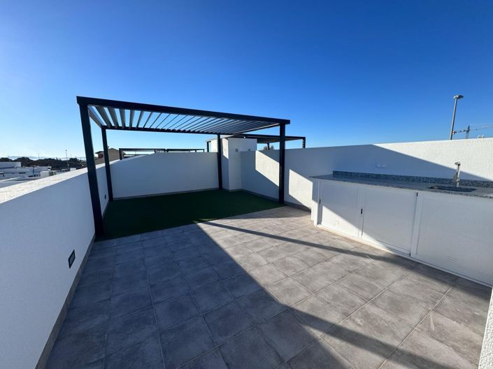 Image No.16-Villa / Détaché de 3 chambres à vendre à Roldan