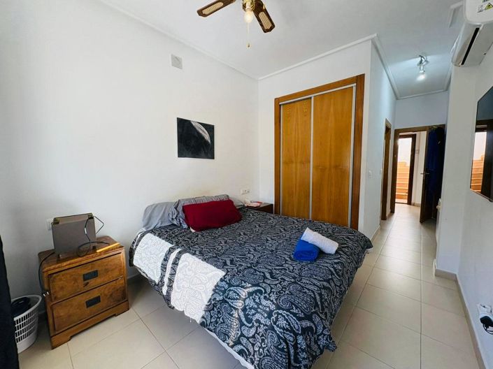 Image No.14-3 Bed Villa / Detached for sale