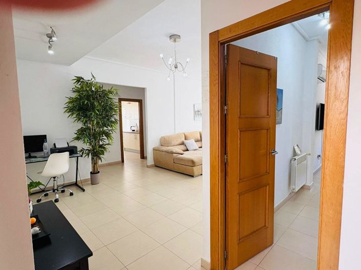 Image No.2-3 Bed Villa / Detached for sale