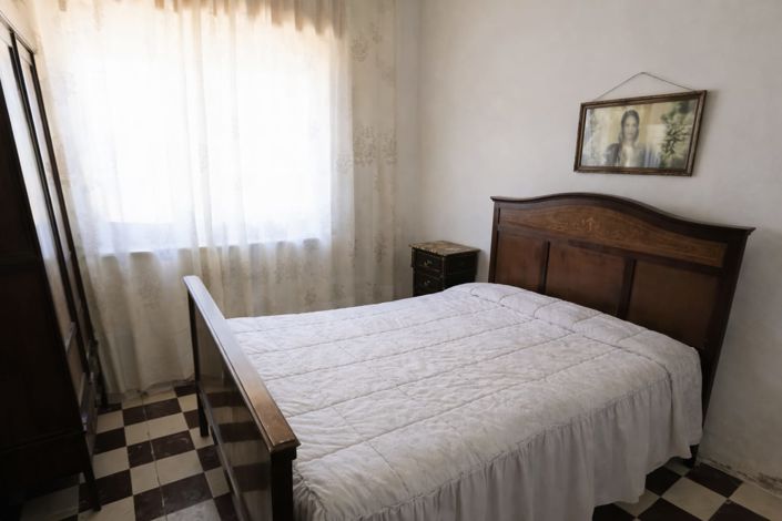 Image No.12-4 Bed Villa / Detached for sale