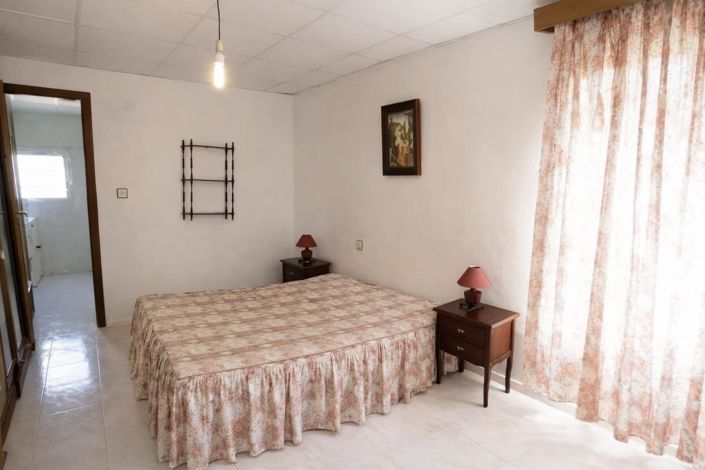 Image No.9-4 Bed Villa / Detached for sale