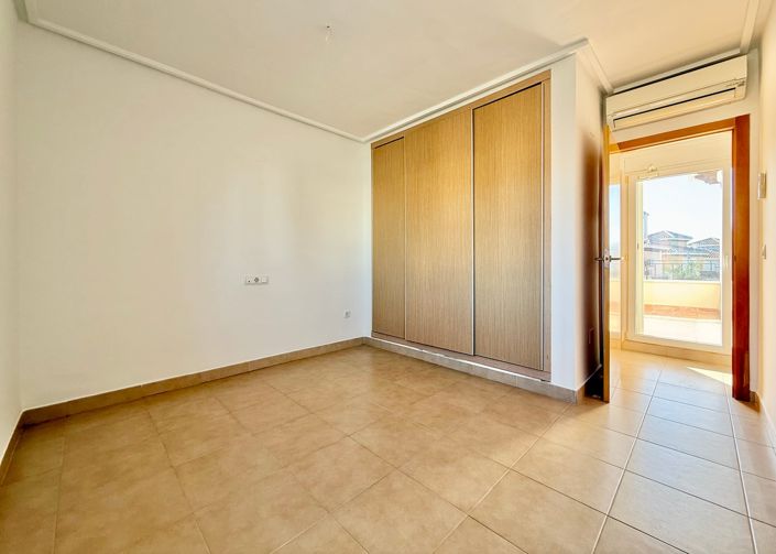 Image No.16-3 Bed Villa / Detached for sale