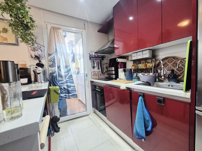 Image No.11-2 Bed Townhouse for sale