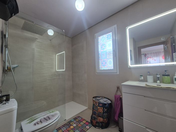 Image No.17-2 Bed Townhouse for sale