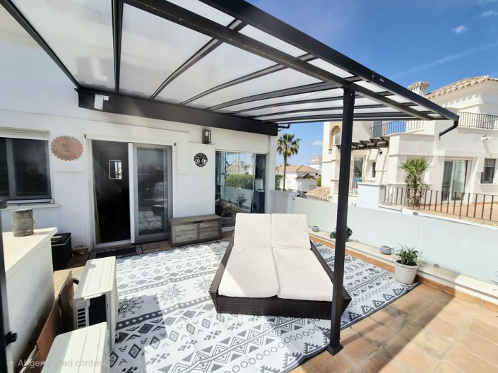 Image No.26-2 Bed Townhouse for sale