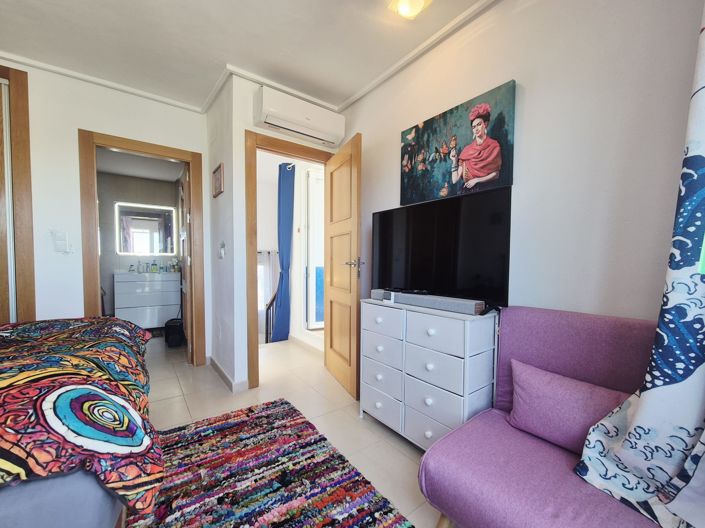 Image No.27-2 Bed Townhouse for sale