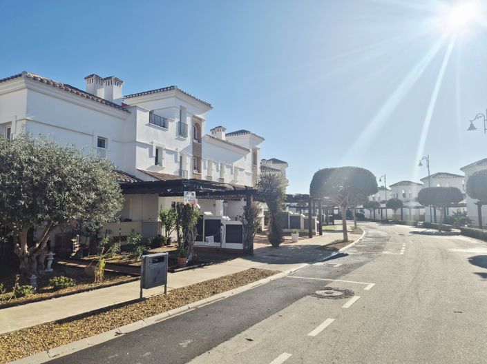 Image No.4-2 Bed Townhouse for sale
