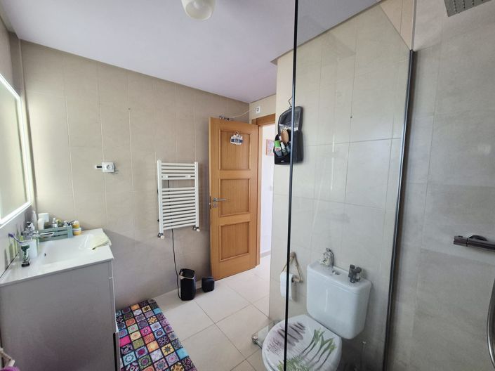 Image No.30-2 Bed Townhouse for sale