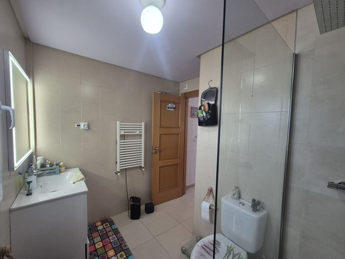 Image No.31-2 Bed Townhouse for sale