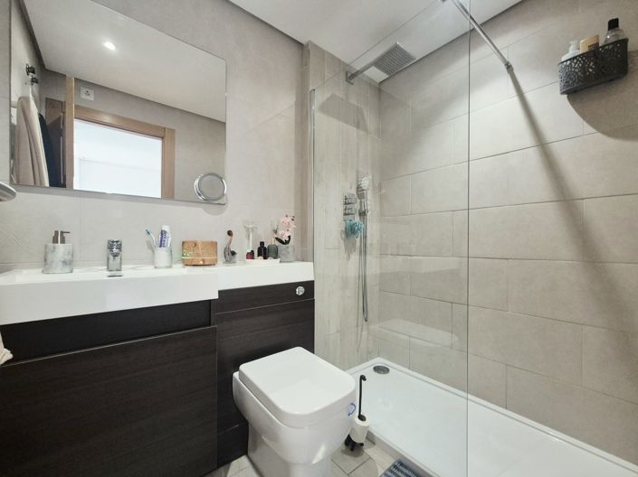 Image No.22-2 Bed Townhouse for sale