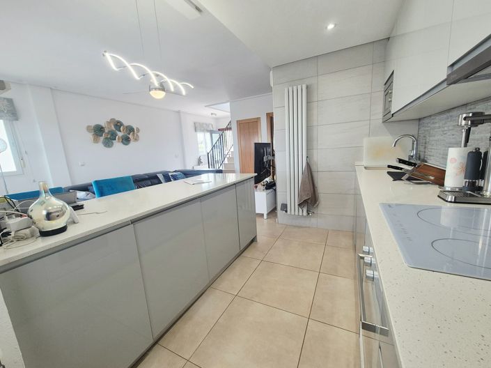 Image No.27-2 Bed Townhouse for sale