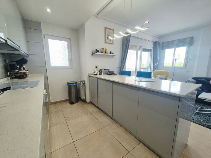 Image No.28-2 Bed Townhouse for sale