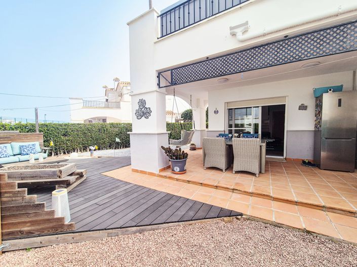 Image No.38-2 Bed Townhouse for sale