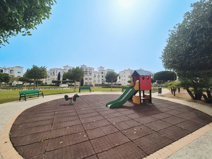 Image No.39-2 Bed Townhouse for sale