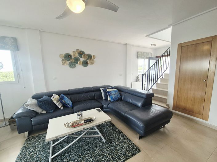 Image No.8-2 Bed Townhouse for sale