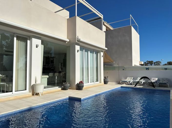 Image No.23-4 Bed Villa for sale