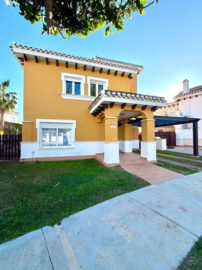 Image No.2-3 Bed Villa / Detached for sale
