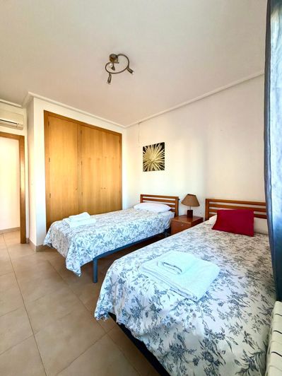 Image No.32-3 Bed Villa / Detached for sale