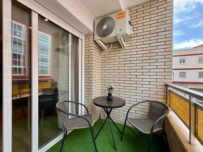 Image No.21-2 Bed Apartment for sale