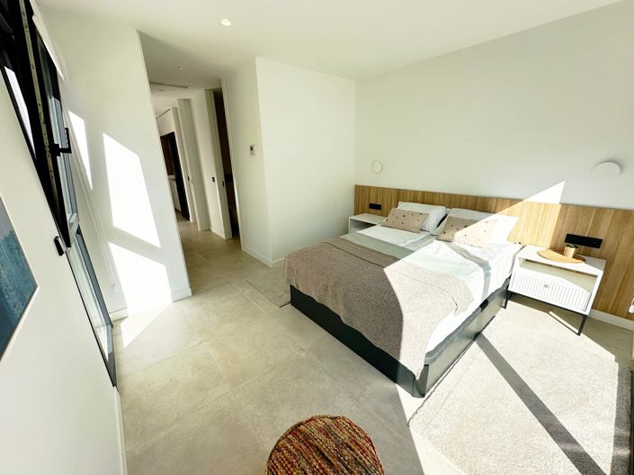 Image No.16-3 Bed Villa / Detached for sale