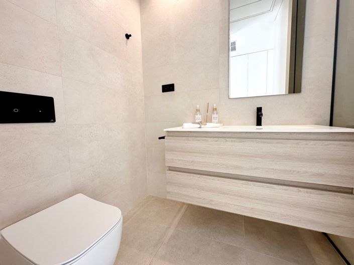 Image No.20-3 Bed Villa / Detached for sale