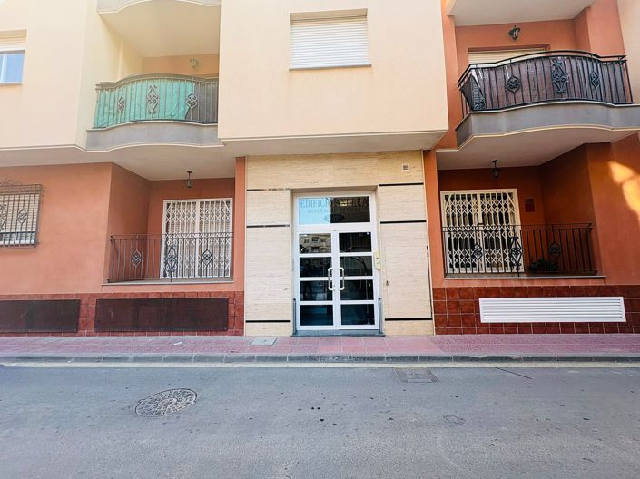 Image No.2-Appartement de 2 chambres à vendre à Los Alcázares