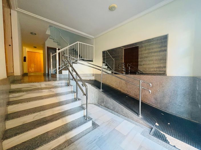 Image No.3-Appartement de 2 chambres à vendre à Los Alcázares