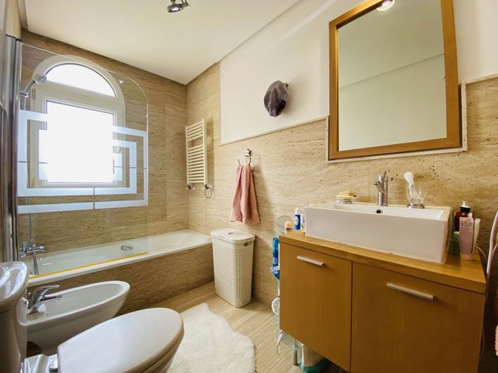 Image No.17-2 Bed Apartment for sale