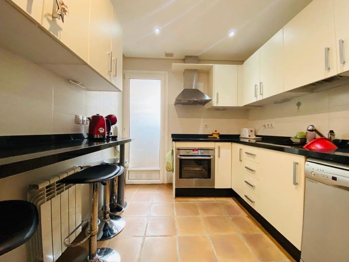 Image No.7-2 Bed Apartment for sale