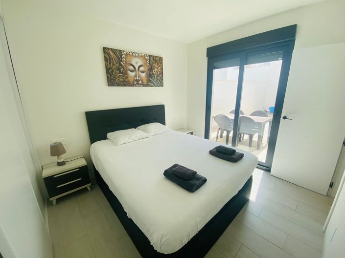 Image No.13-2 Bed Villa / Detached for sale