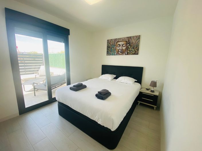 Image No.16-2 Bed Villa / Detached for sale