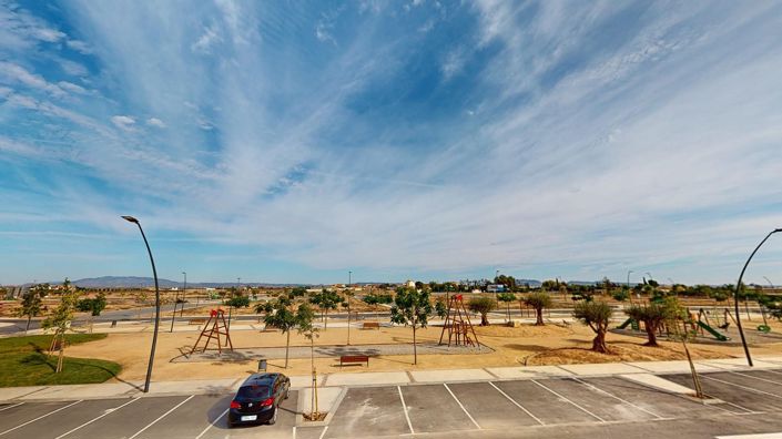 Image No.20-2 Bed Villa / Detached for sale