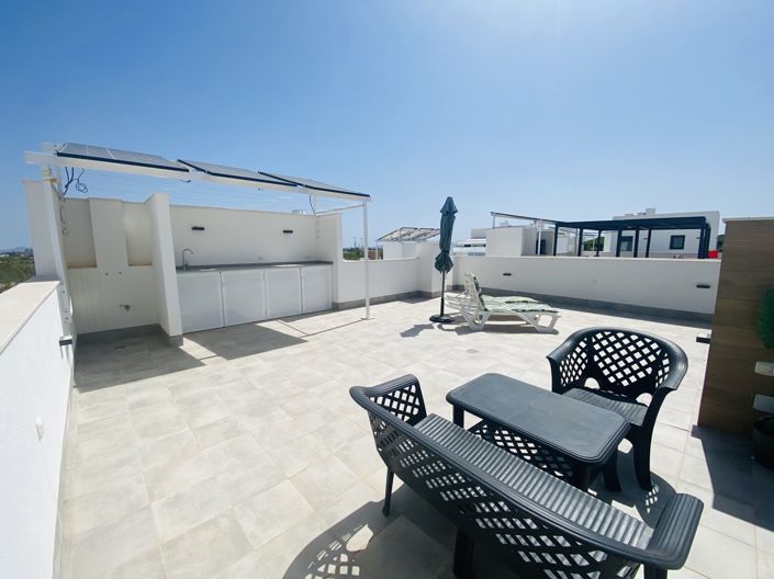 Image No.25-2 Bed Villa for sale