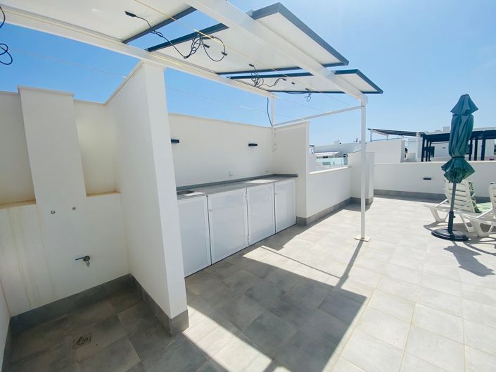 Image No.26-2 Bed Villa / Detached for sale