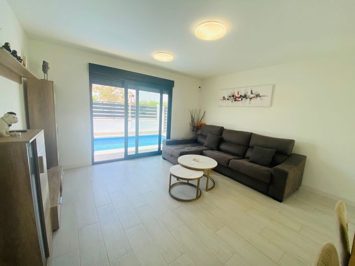 Image No.7-2 Bed Villa / Detached for sale