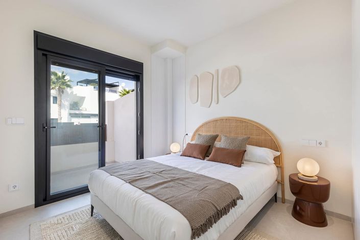 Image No.17-3 Bed Villa / Detached for sale