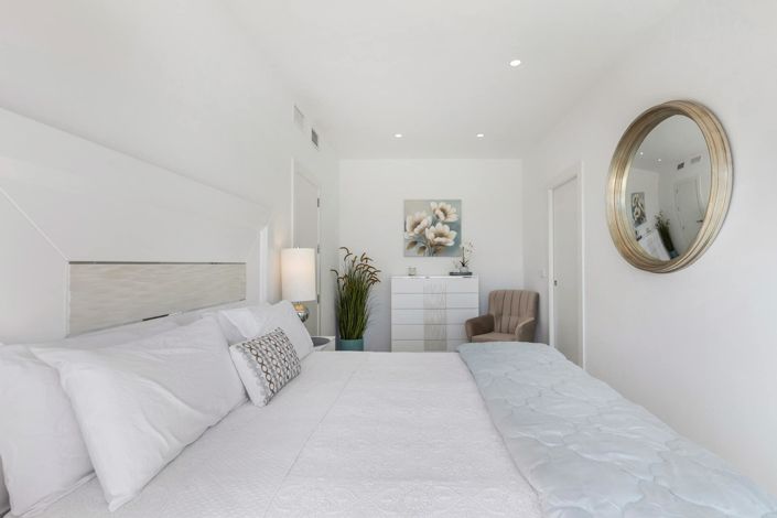 Image No.44-3 Bed Villa / Detached for sale