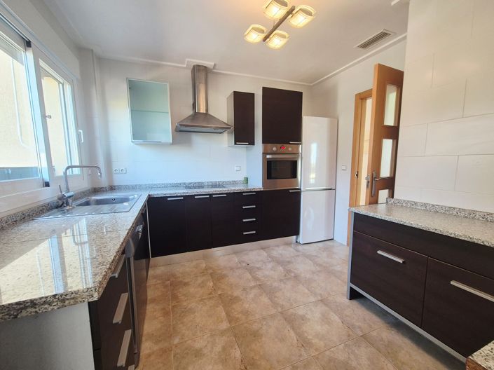 Image No.9-4 Bed Villa for sale